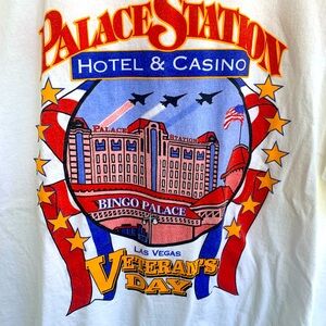 Vintage 90’s Palace Station Las Vegas V-Day tee shirt